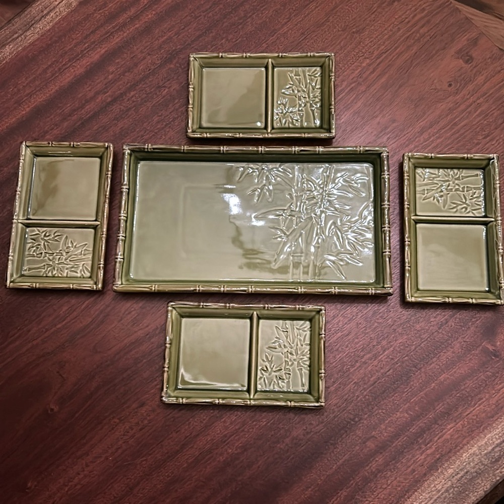 Vintage Serving Dish with Four Side Plates